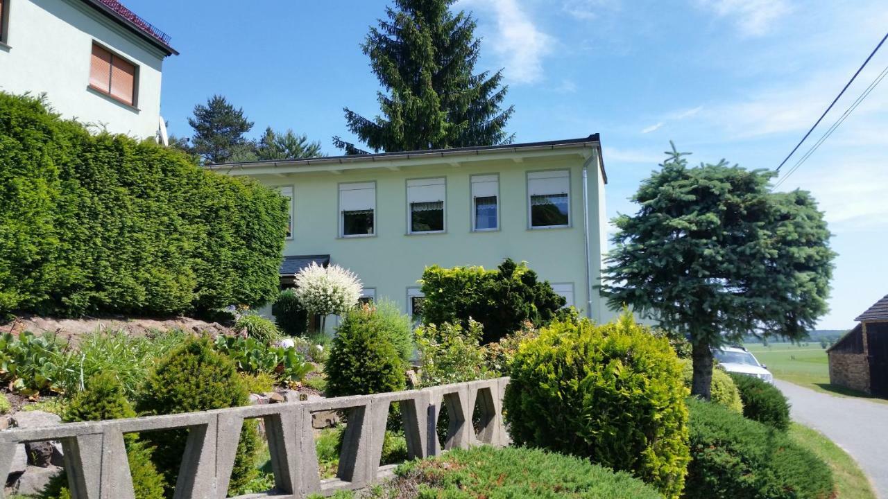 Ferienwohnung "Am Weinberg" Бад Шмидеберг Екстериор снимка
